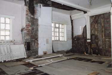 Renovation work, the Old Queens Head public house (formerly Hall in the Ponds), No. 40 Pond Hill