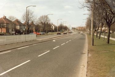 Ridgeway Road looking towards Manor Top