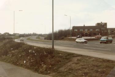 Norton Avenue showing (top right) the Cutlers Arms public house (latterly the Cutlers Spice, Indian restaurant), No. 1 Leighton Road