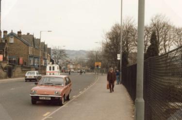 Middlewood Road looking towards (left) Lennox Road