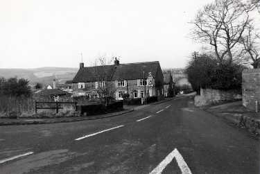 Cottages on Summer Lane at junction with (right) Hillfoot Road