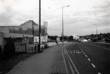 Mansfield Road looking towards (left) the Rex Cinema