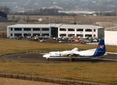 Aircraft on the runway at Sheffield Airport