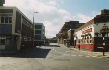 Cumberland Street at the junction with (centre) South Lane showing No. 10 The Moorfoot Tavern