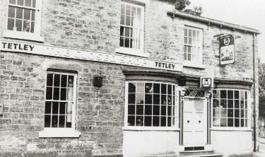 The Closed Shop public house, Nos. 52 - 54 Common Side, at junction of Hands Road
