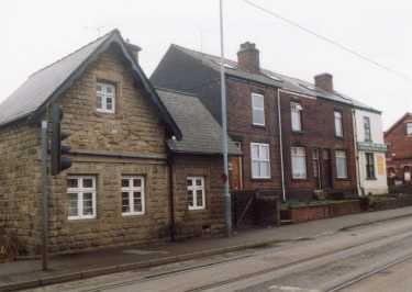 Old Toll Bar House, No. 329 Langsett Road showing (far right) the Hillsborough Family Dental Centre, No. 1 Victor Street