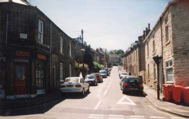 Duncombe Street from (foreground) Howard Road