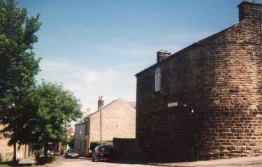Duncombe Street from (foreground) Howard Road 