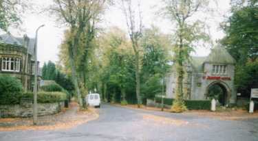 Junction of (left) Rundle Road and (right) Kenwood Road showing (right) the entrance to Kenwood Hall Hotel