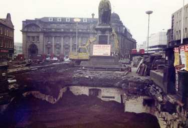 Construction work in Fitzalan Square showing (centre) statue of Edward VII by Alfred Drury and (back) 