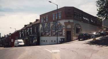 Barber Road (foreground) at the junction with Commonside showing (centre) No. 23 PA Jewellery, The Old Bank 
