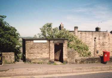 Public lavatories on Heavygate Road near junction with Northfield Road