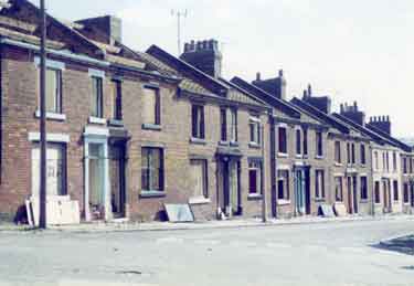 Derelict housing, 137 to 157 Cottingham Street