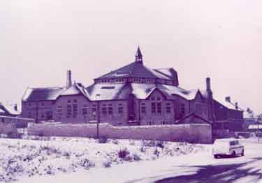 Huntsman's Gardens First and Middle School, (formerly Huntsman's Gardens County School), Britnall Street