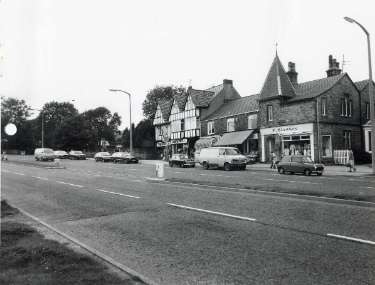 Shops on Baslow Road showing (l. to r.)  No. 172 Hi Fi Market, No. 170. Busy Bee, DIY Suppliers and No. 164 C. Strakey, fashion shop