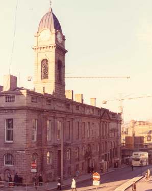 Court House formerly the Old Town Hall, Waingate at the junction with (left) Castle Street looking towards the construction of the new Law Courts