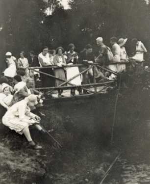 Wayside rest, Park Labour Party trip to Studland, Dorset