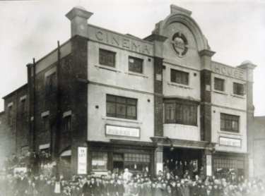 Cinema House (latterly the Essoldo Cinema), No. 1 The Common, Ecclesfield, c.1929