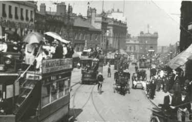 'Toast rack' trams on High Street