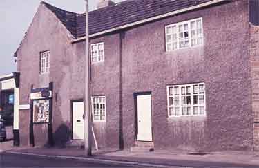 Piper Houses, Nos. 286 - 290 Herries Road (formerly Piper Lane) at the junction (right) with Longley Lane