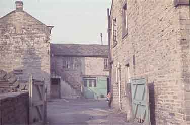 Outbuildings, Bagshawe Arms, Norton Avenue, Hemsworth
