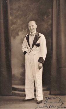 Jack Hague, stage artist and former Sheffield ARP ambulance crew member