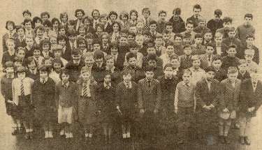 Unnamed school group who performed mid-day carols on Thursday, 14th December in the Cathedral forecourt and the steps of the City Hall