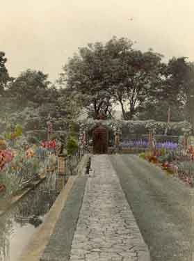 Holly Court, Silverdale Road, gardens