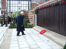 View: a00023 Mr R. Hardy, president of the Great Central Railway Soc., laying a wreath at the Great Central Railway war memorial rededication, Royal Victoria Hotel 