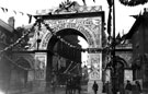 View: s01559 Queen Victoria's visit. Decorative archways at Barkers Pool