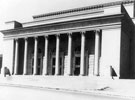 Newly built City Hall, from Barker's Pool. Opened 1932. Containing 6 halls, named the Oval, Memorial, Mezzanine, North, Central and South