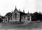 Sheffield Royal Grammar School, Collegiate Crescent. Originally Collegiate School, became Royal Grammar School in 1880s. In 1906 converted to Sheffield University's Teachers College. Also used as Third Northern General Hospital.