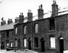 Derelict terraced houses, Common Side