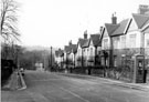 View: s18484 Nos. 17-1 (right to left), Osgathorpe Road looking towards Ivy Cottage (formerly Pitsmoor Side Toll Bar), Barnsley Road