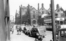 View: s19351 Sheaf Street looking towards junction with Broad Street and Corn Exchange, No. 1 Sheaf Street, New Market Hotel, on corner opposite Corn Exchange