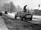 Gritting lorry and crewman, Norton Lees Lane at the junction with Bishop Court Road