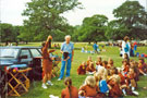 Magician Hamilton Kaye entertaining a group of Brownies