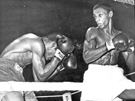 British Light Middleweight Championship Fight, Herol Bomber Graham (right) v champion Pat Thomas 