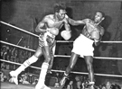 Commonwealth Light Middleweight Championship, Round 6, Herol Bomber Graham (right) v Champion, Kenny Bristol from Guyana