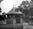 Drinking fountain and shelter in Endcliffe Park Drinking fountain and shelter in Endcliffe Park