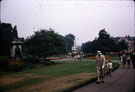 Endcliffe Park entrance showing the Queen Victoria Monument