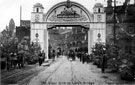View: y00686 Royal arch on Lady's Bridge, erected for the visit of King Edward VII and Queen Alexandra