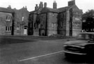 Fox House Inn, Hathersage Road. At the time of photograph the owners were Hope and Anchor Brewery, the occupier, Mr Drake. Dated 1690 in one room. Originally a farmhouse, rebuilt in Tudor style by the Duke of Rutland at the time of building Longshaw 