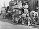 View: s27530 City Clopper, horse drawn buses outside the Town Hall, Pinstone Street 