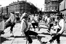 View: s29031 Broadstone, Rumford and Beunfieldside Morris Men performing in Fargate