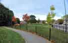 Broadfield Road Park, Broadfield Road