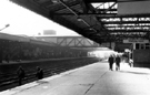 View: s29447 Platform 1b looking across to 2b, Sheffield Midland railway station, Sheaf Street 