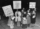 Women's Liberation protest against a beauty contest 