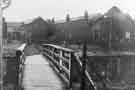 View: s36536 Footbridge over the River Sheaf from Broadfield Road