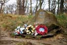View: t00705 Stone and plaque in memory of Flying Fortress crew (Mi Amigo) which crashed in Endcliffe Park on 22 Feb 1944